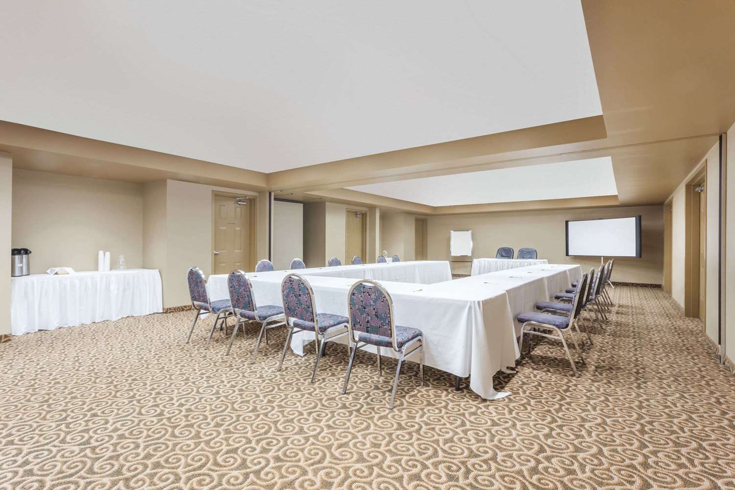 Super 8 By Wyndham Abbotsford Bc 14/16