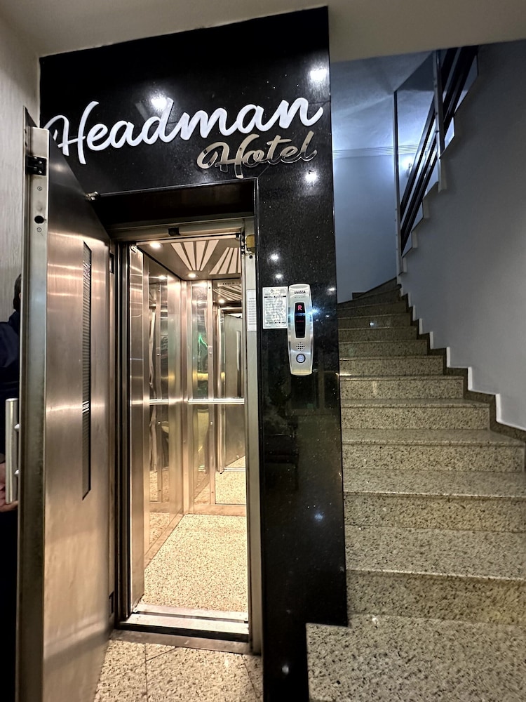 Headman Hotel 5/41