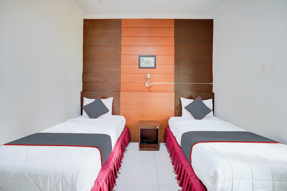 Hotel O Padang near Pantai Padang formerly Hotel Ranah Bundo 24/40