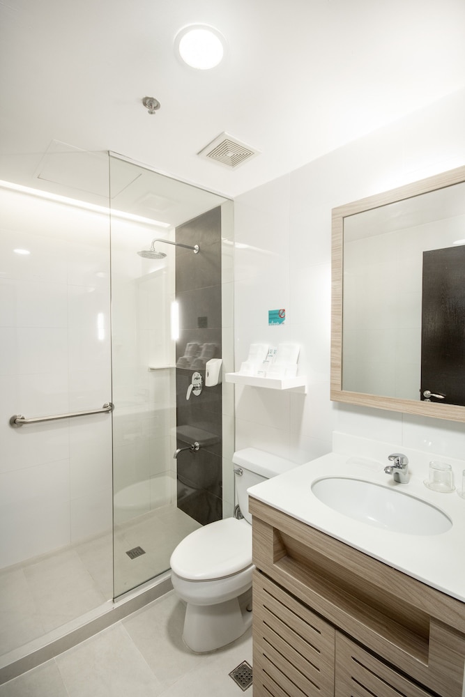 Microtel by Wyndham Mall of Asia 21/44