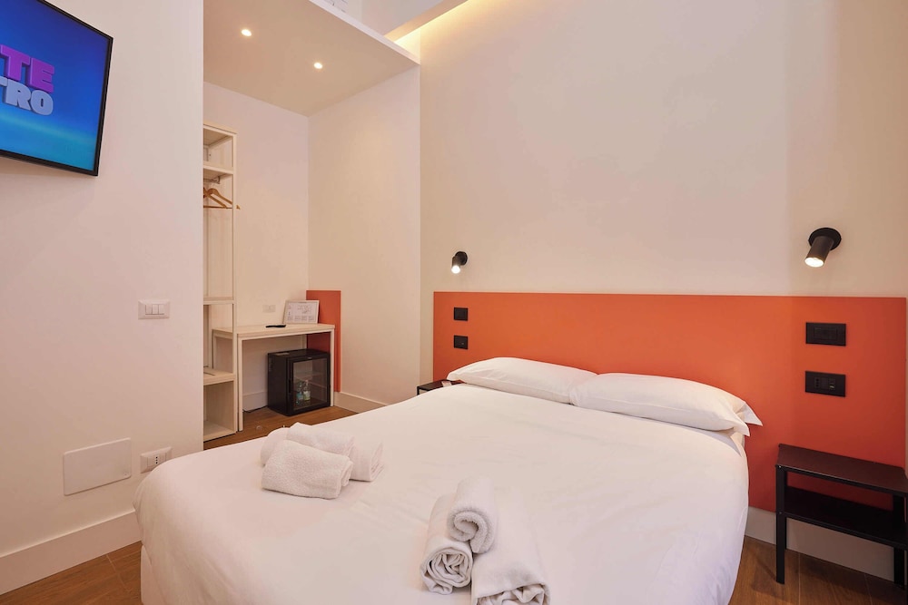 Dem Hotel 21/69