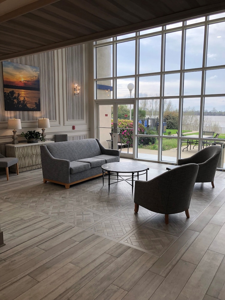 WaterView Casino and Hotel Trademark Collection by Wyndham 15/28