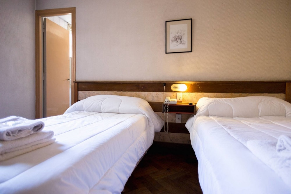 ROOM, TRIPLE, 3 BEDS