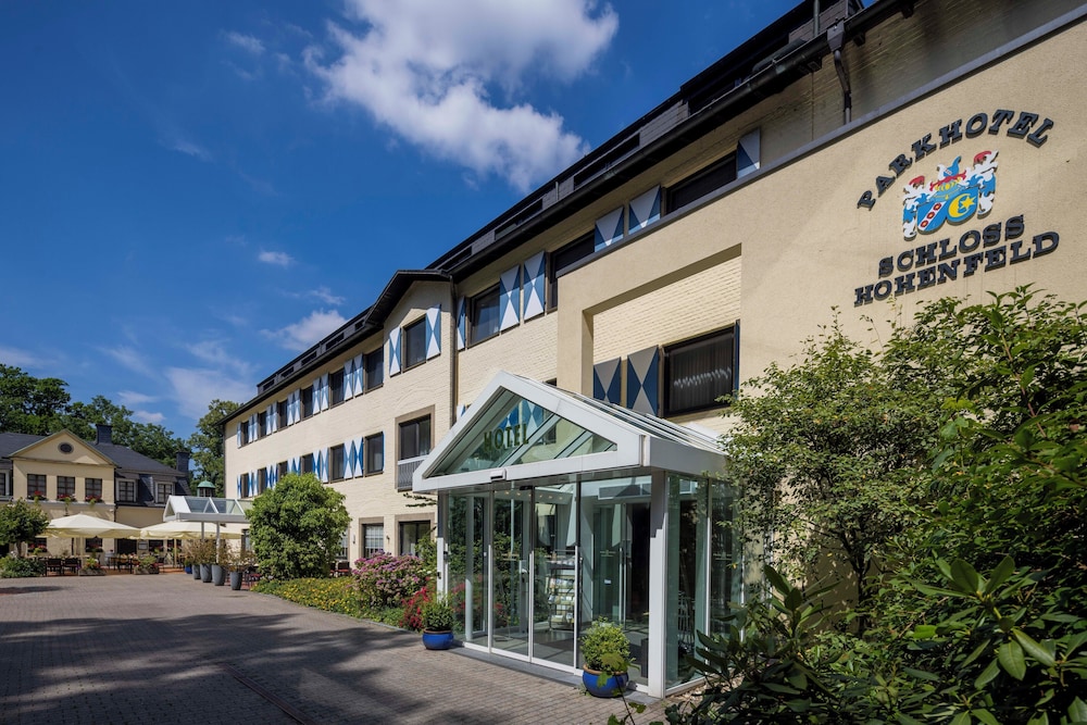 Parkhotel Schloss Hohenfeld (Parkhotel Hohenfeld) 6/65