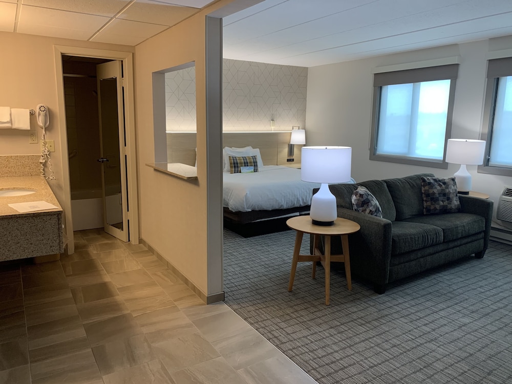 Days Inn By Wyndham Duluth By Miller Hill Mall 37/46