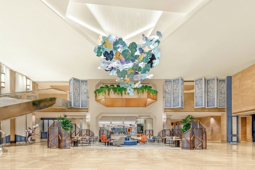 Grand Metro Park Universal Dinosaur Town Hotel 38/50