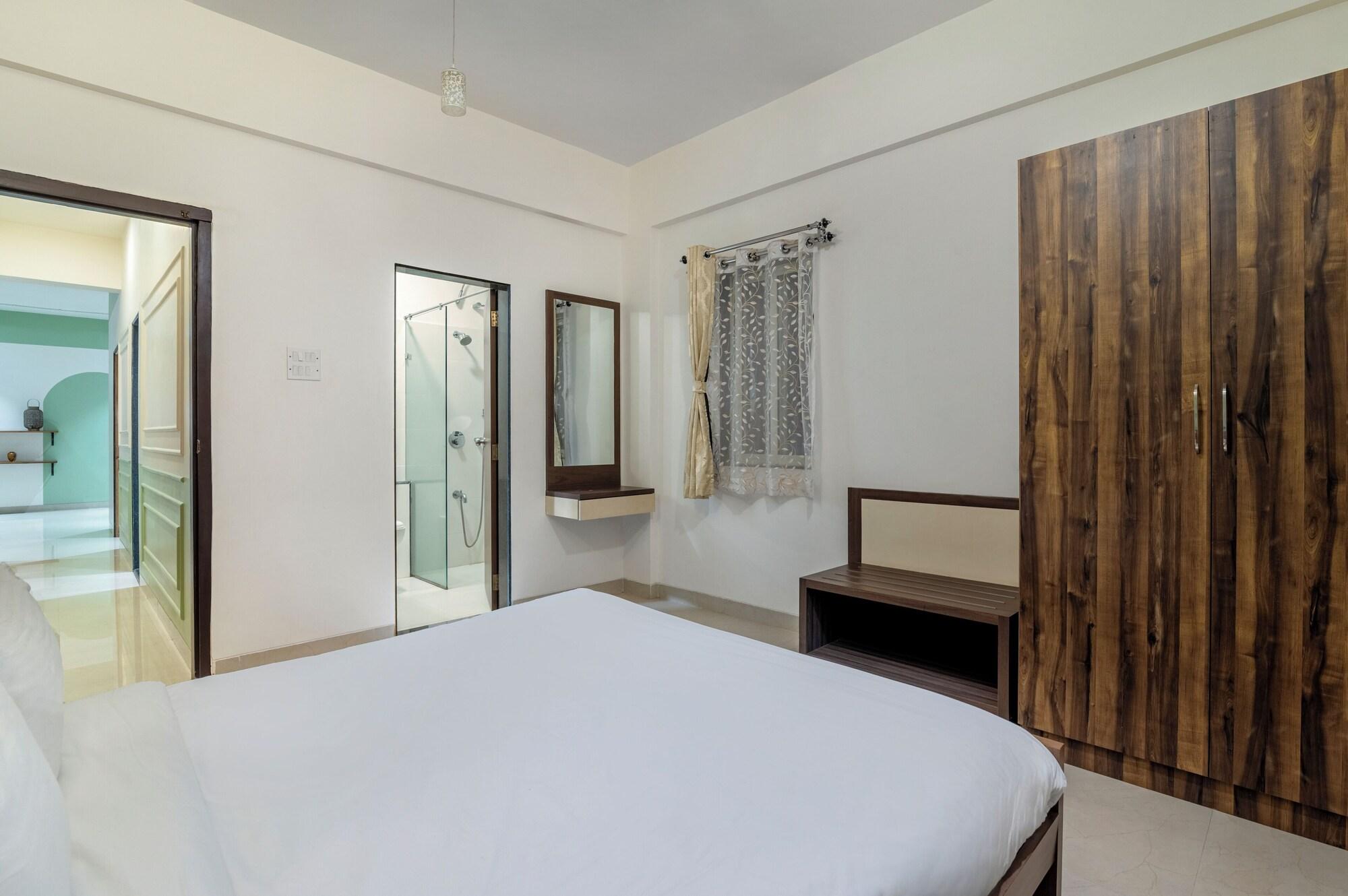 3 Bedroom Apartment with Sit Out Balcony