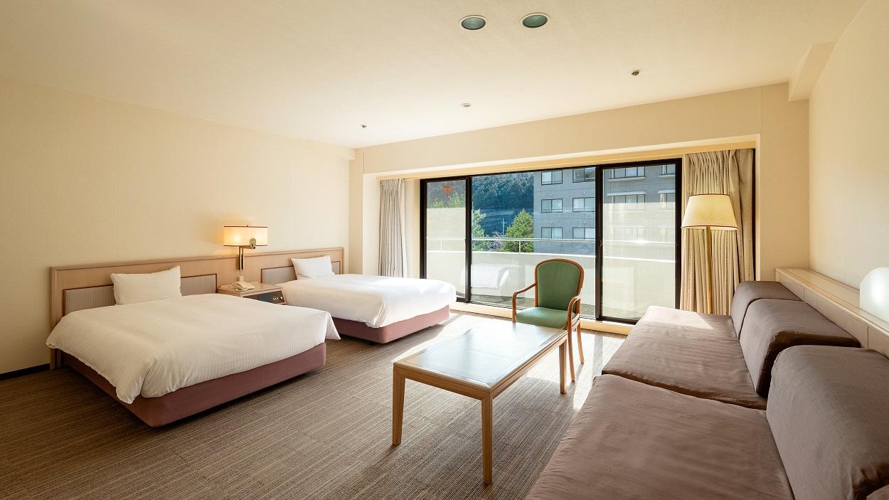 Deluxe, Quadruple, Shared Bathroom, North Wing