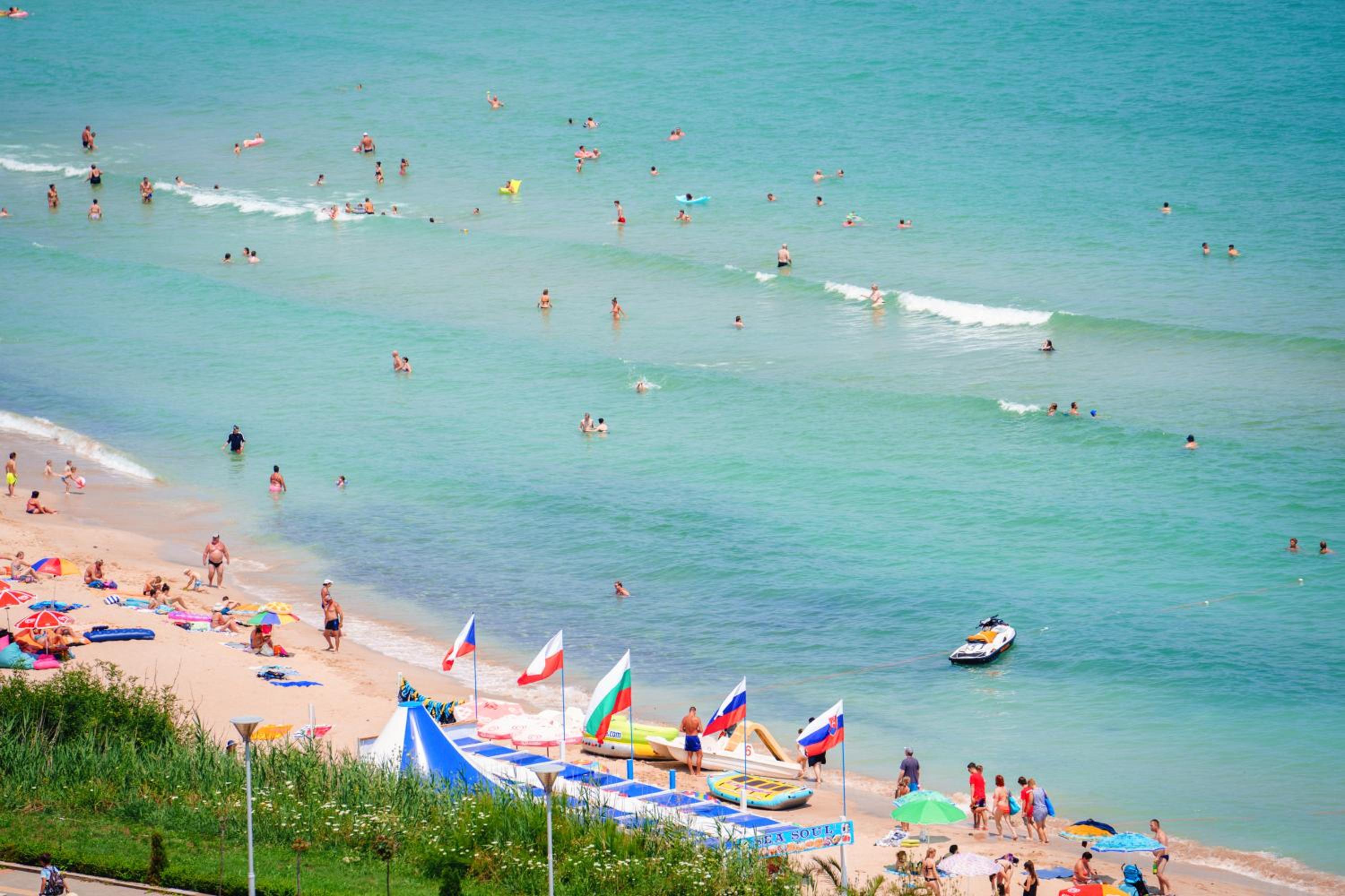 Perla Beach Hotel III 44/50