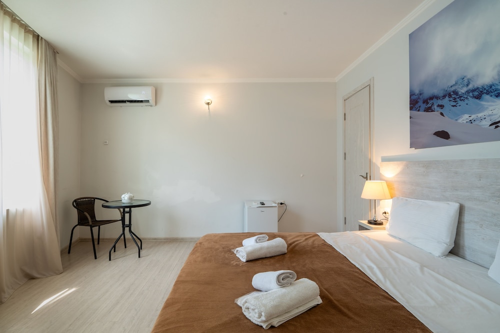 Hotel Tato 17/50