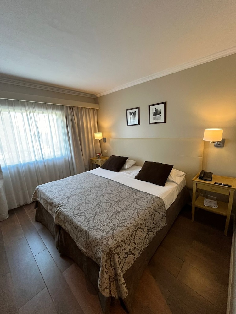 غرفة كلاسيكية بسرير كينج، Kenton Palace 2/10