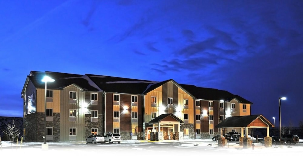 My Place Hotel-Cheyenne 4/40
