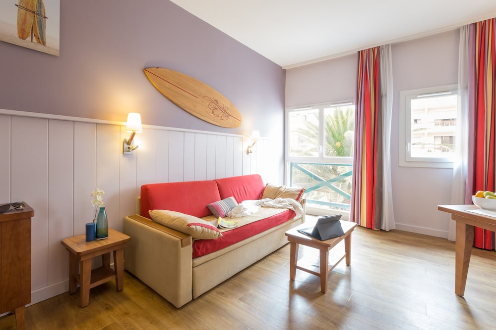 Pierre And Vacances Premium Residence Haguna Formerly Pierre And Vancances Residence Haguna 34/68