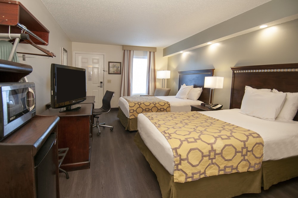 Efficiency, 2 Double Beds