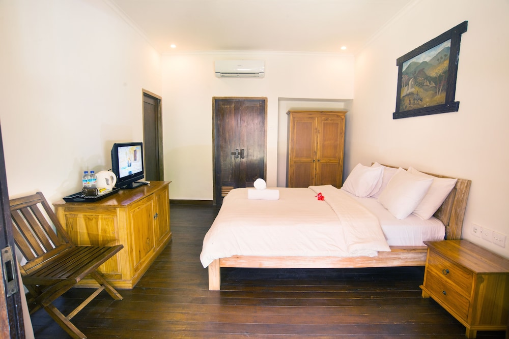 Royal Regantris Villa Karang 20/65