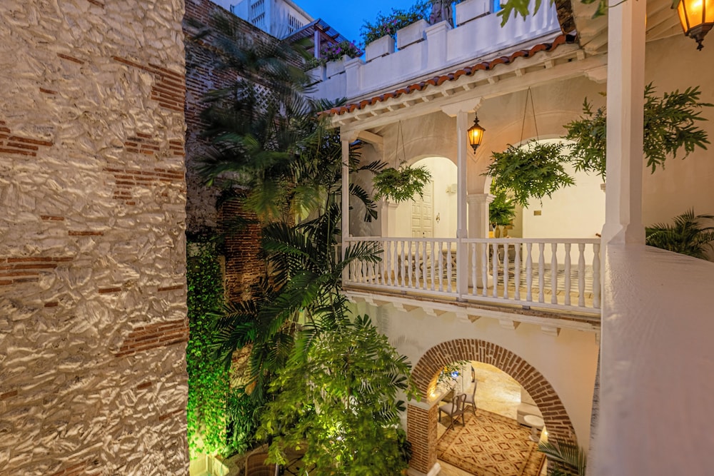 Hotel Casa del Gobernador 60/65