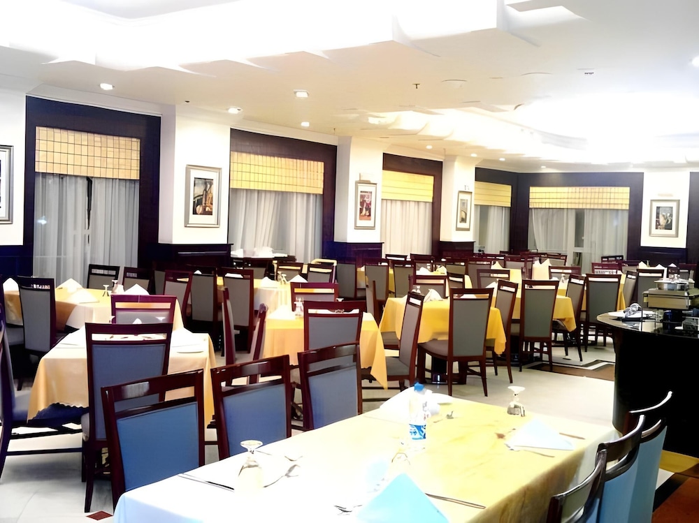رويال الروضة(Al Rawda Royal Inn) 59/62