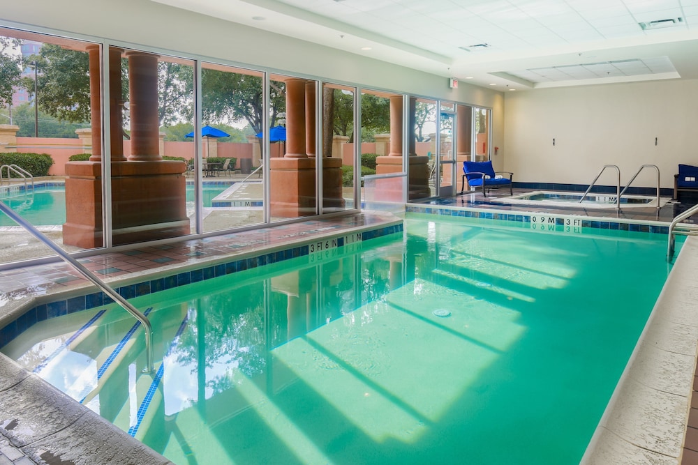 SHERATON SUITES MARKET CENTER in DALLAS - TX
