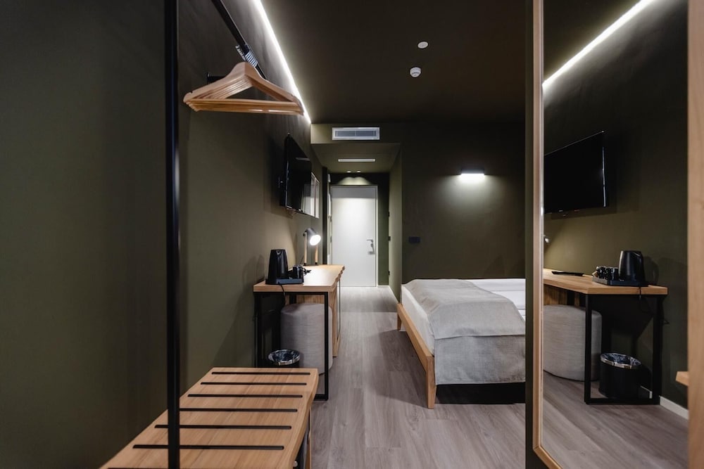 Terra Hotel Tirano 16/38