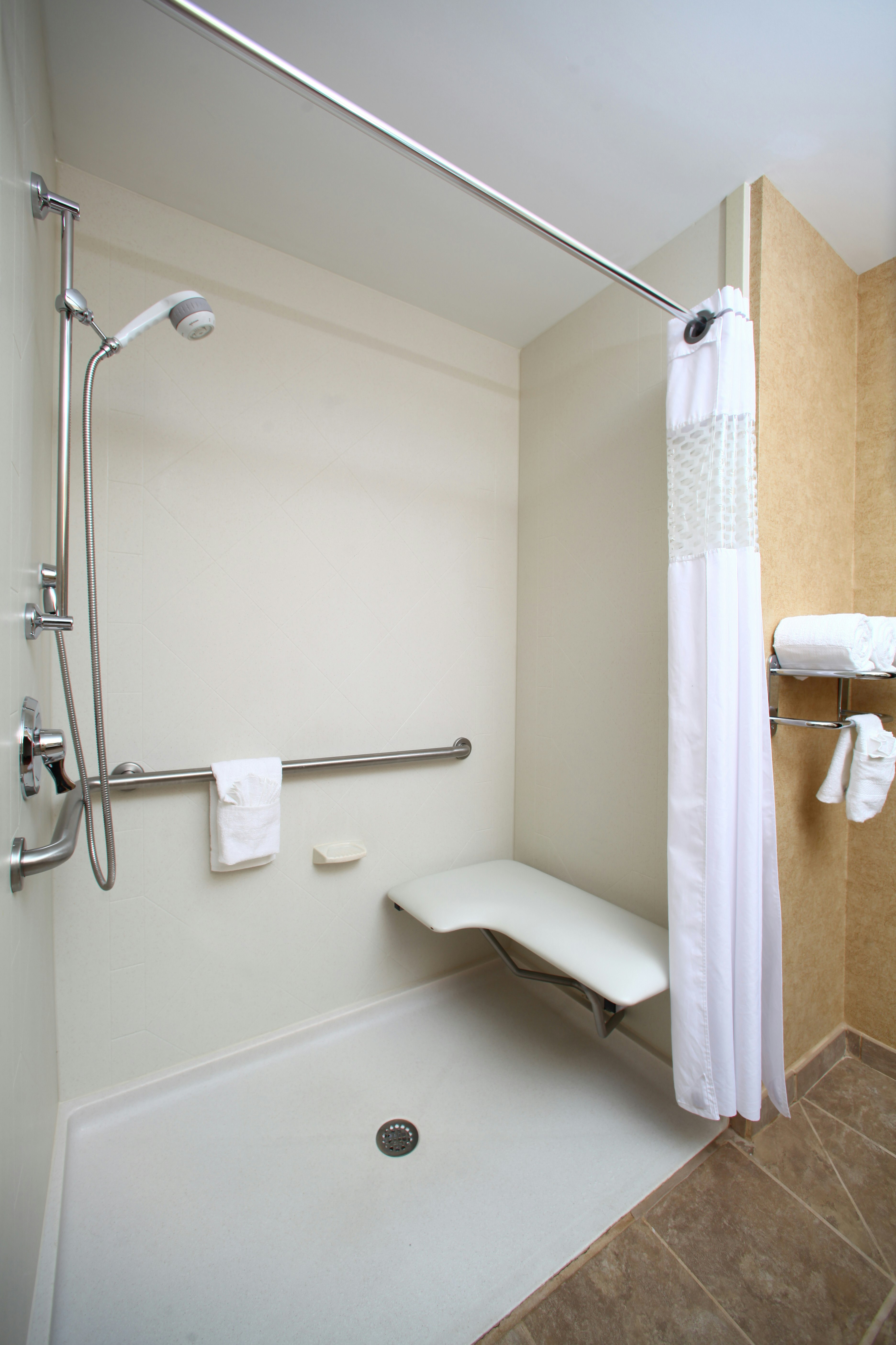 Hampton Inn Atlanta-Canton 49/50