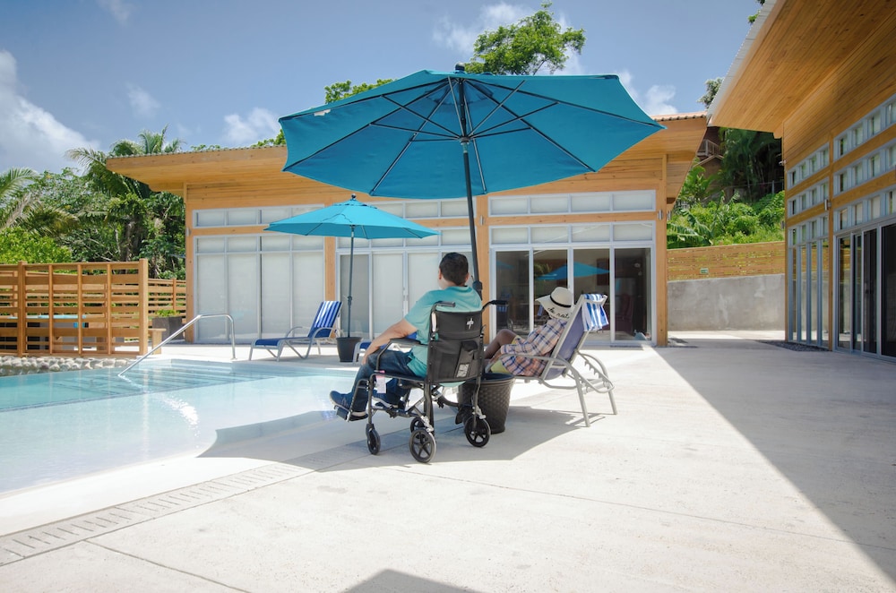 Richardson Serenity Villa 41/50