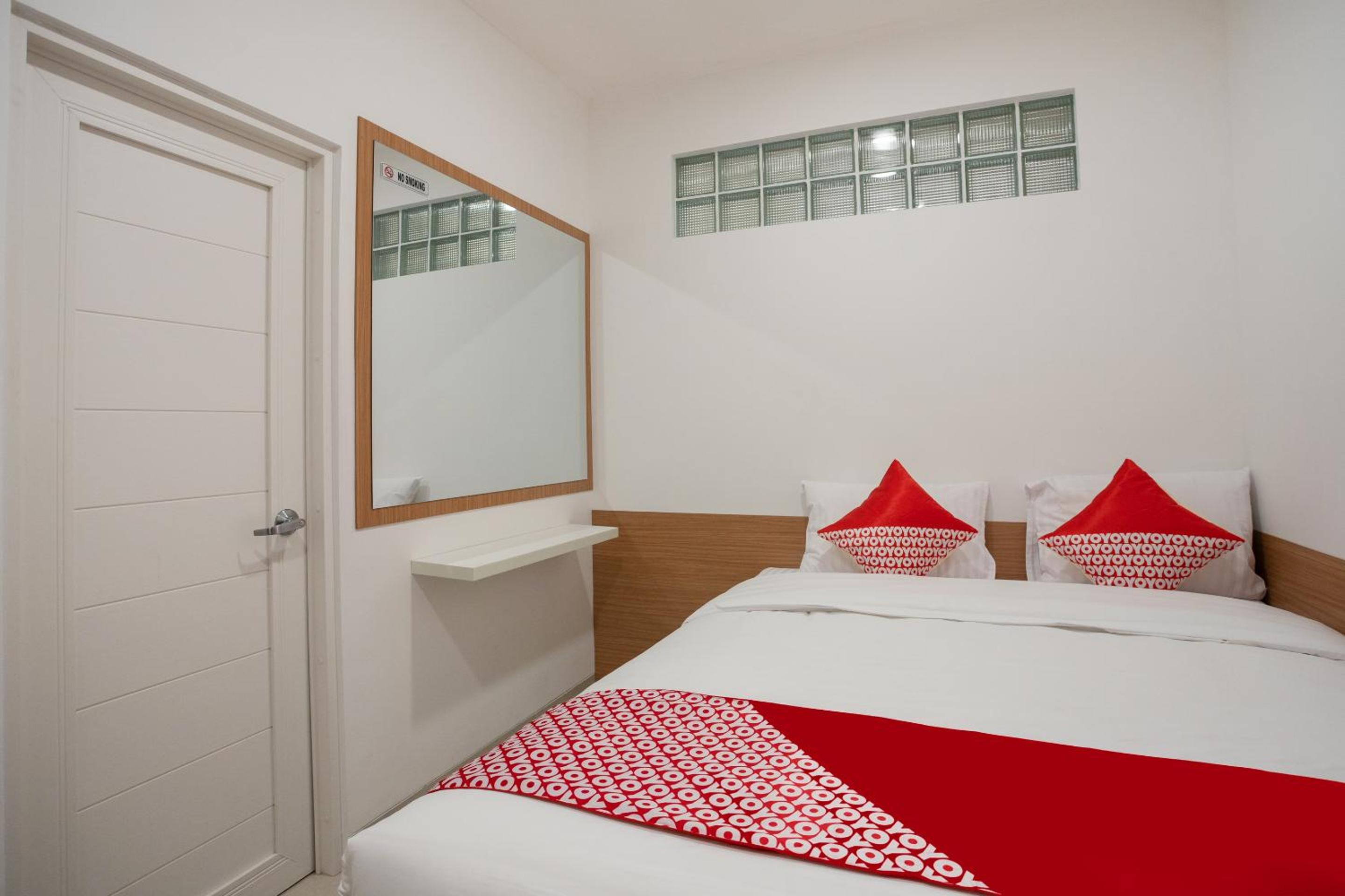 Hotel O Hegarbudhi Residence 14/49
