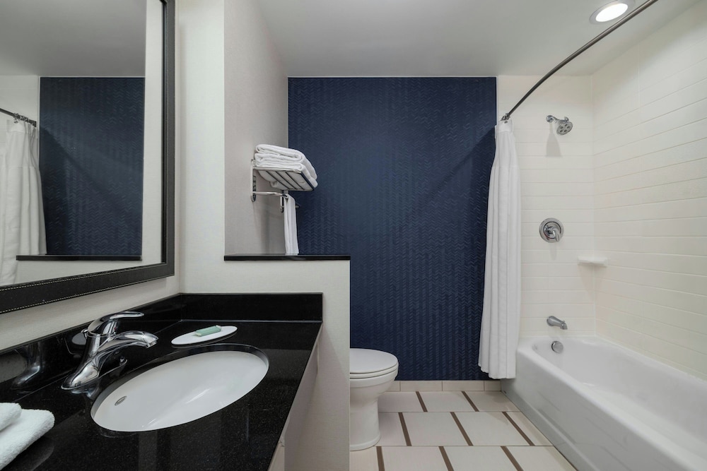 Fairfield Inn Suites By Marriott Chincoteague Island 67/67