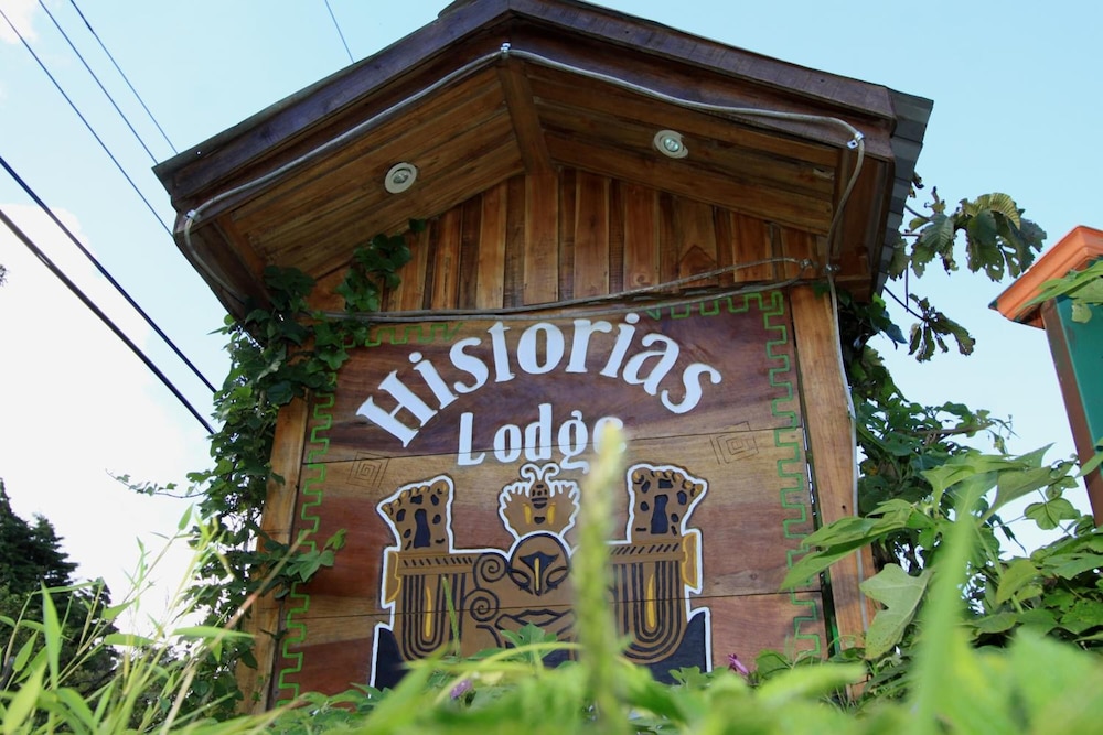 Historias Lodge 1/36