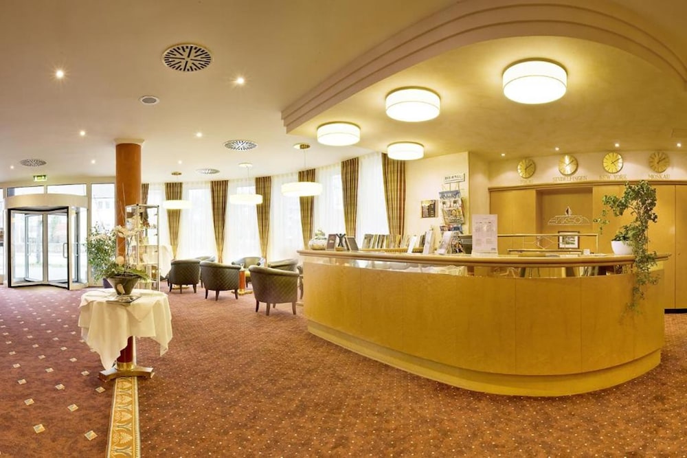 Erikson Hotel 7/43