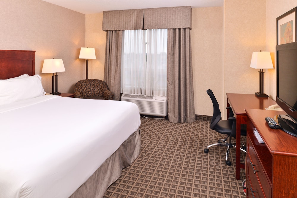 Holiday Inn Express And Suites Edmonton North 68/75