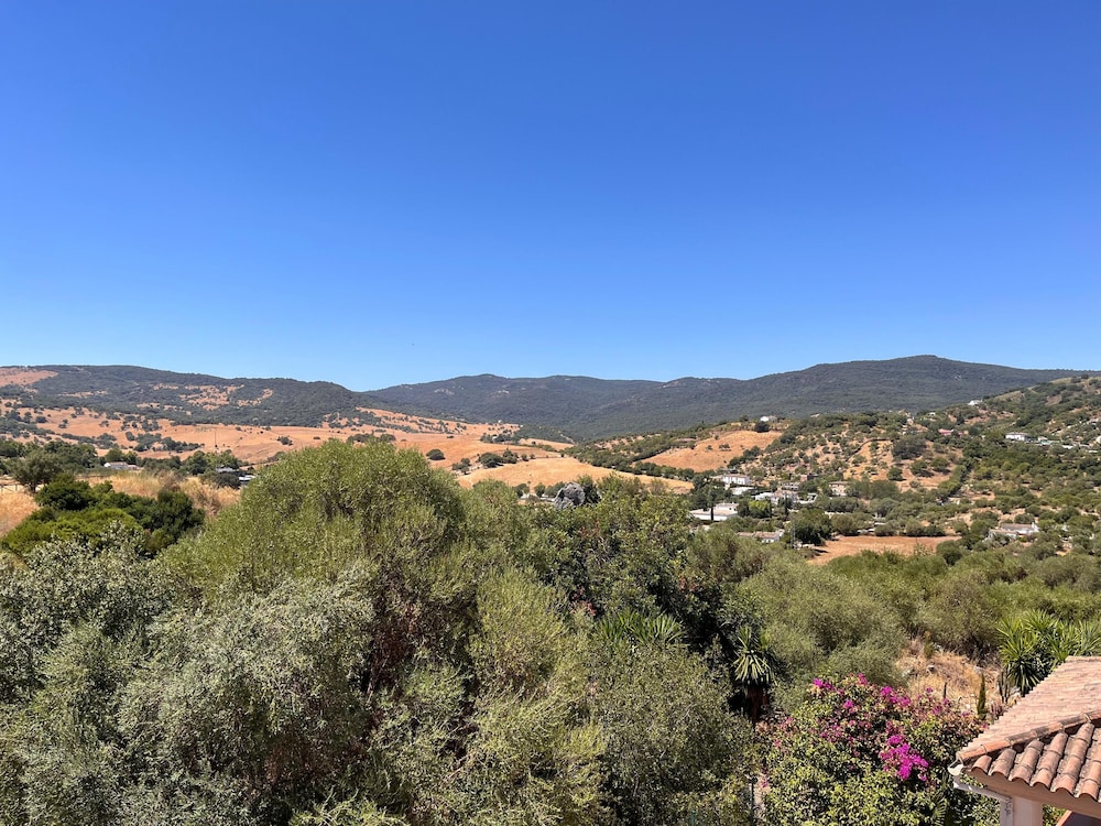 Hotel Sierra de Ubrique 33/45
