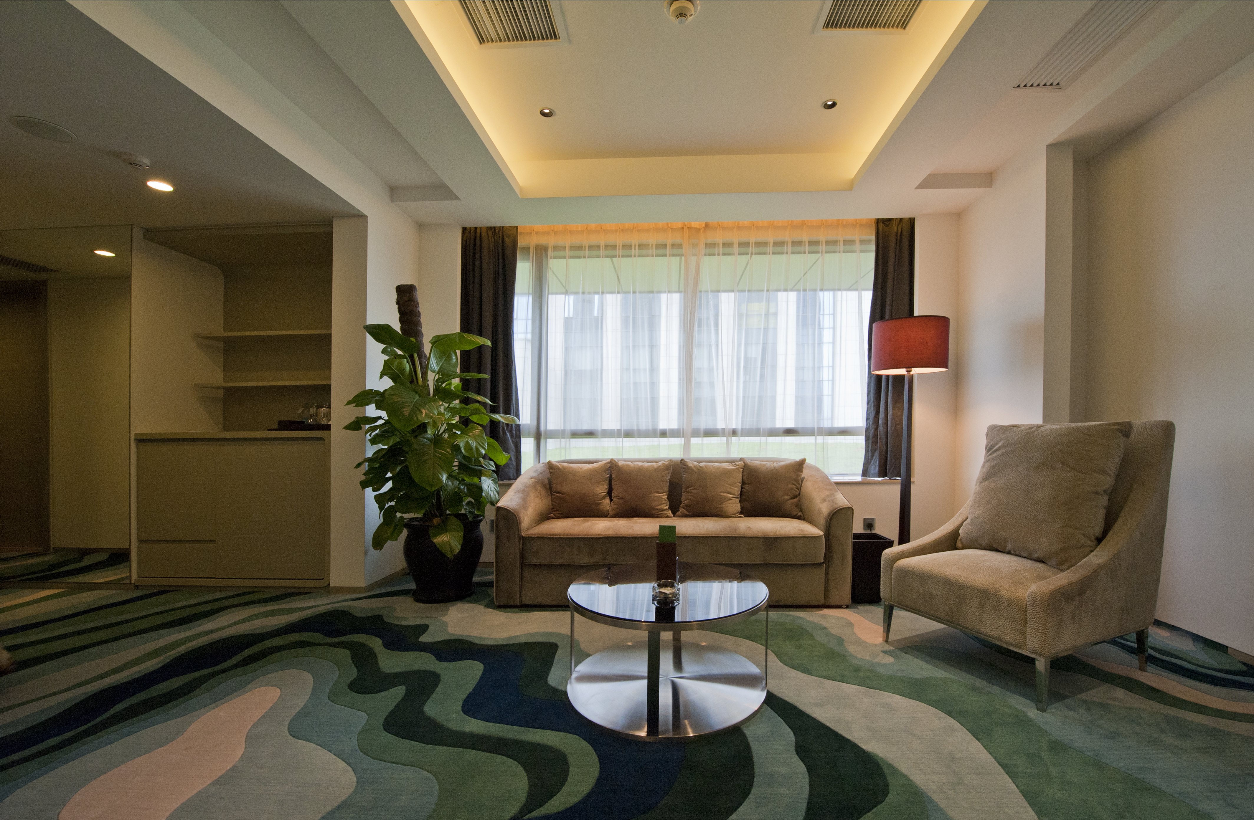 HOLIDAY INN SHANGHAI SONGJIANG 22/42
