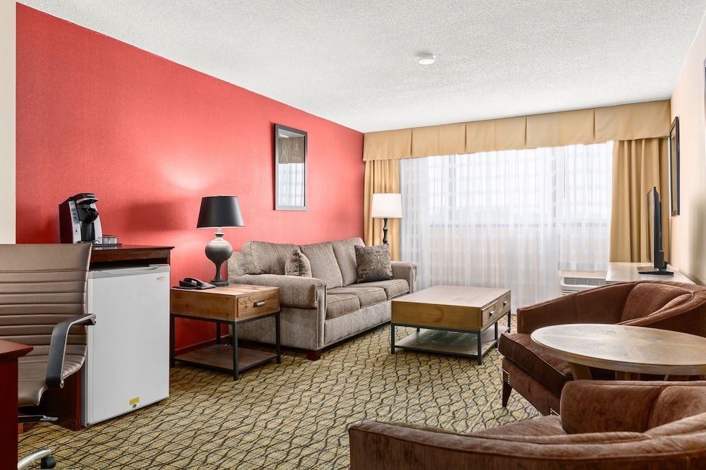 Holiday Inn Johnson City 42/79