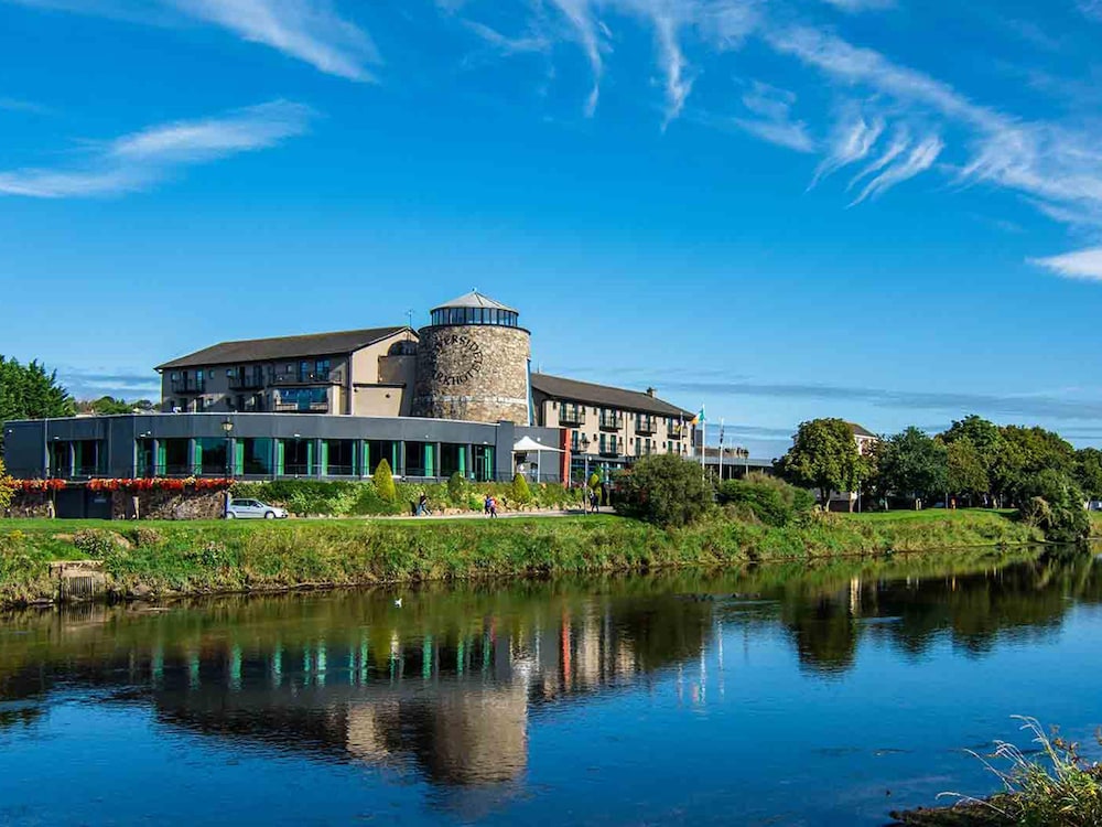 Riverside Park Hotel And Leisure Club 1/65