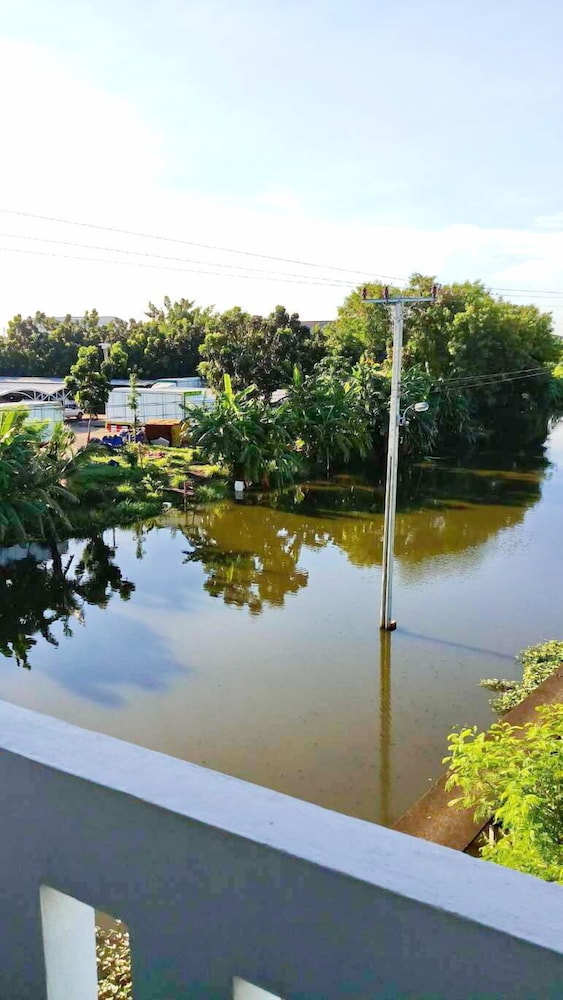 At Ease Residence Suvarnabhumi 59/67
