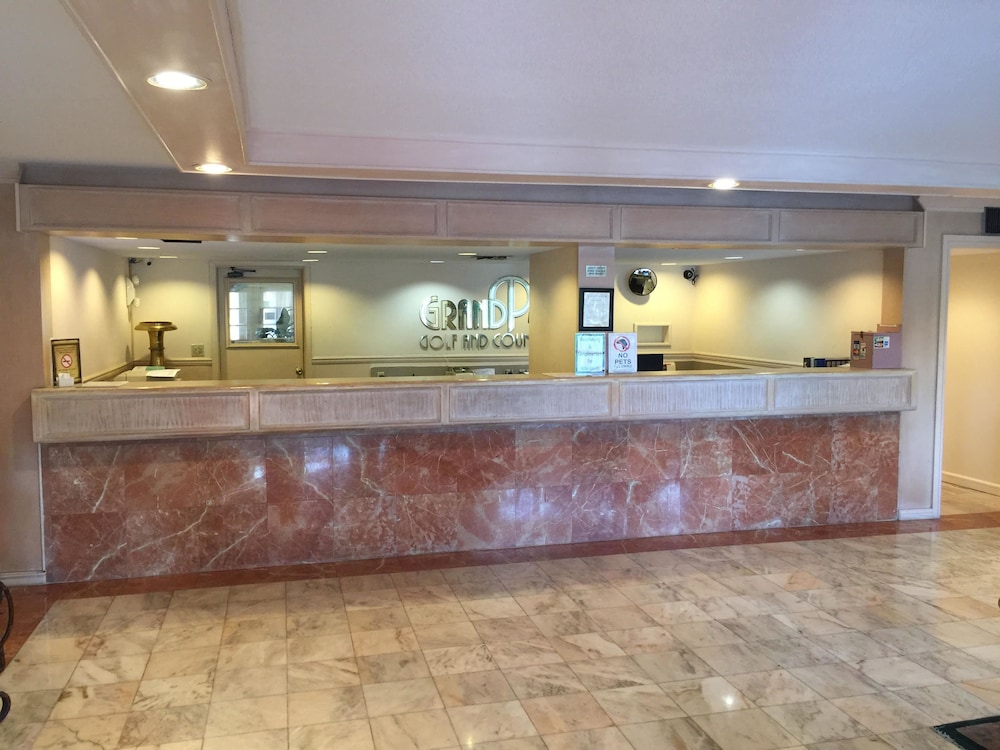 Grand Palms Resort 9/58