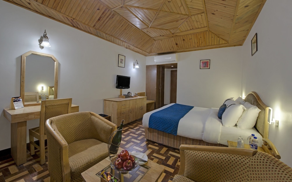 The Manali Inn 26/74