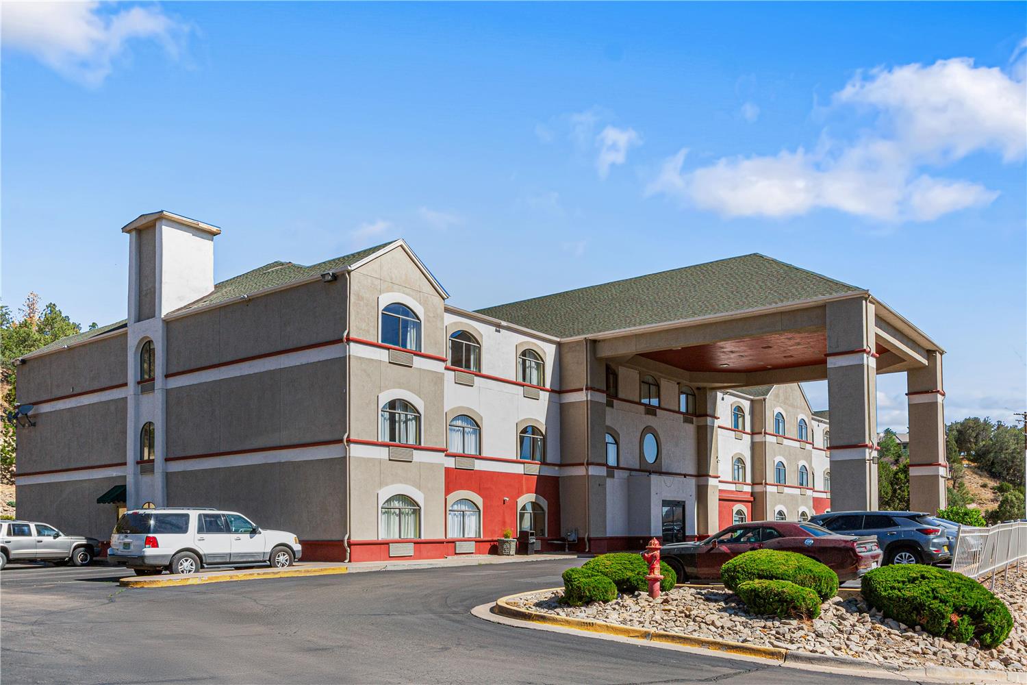 Best Western Plus Ruidoso Inn 13/14