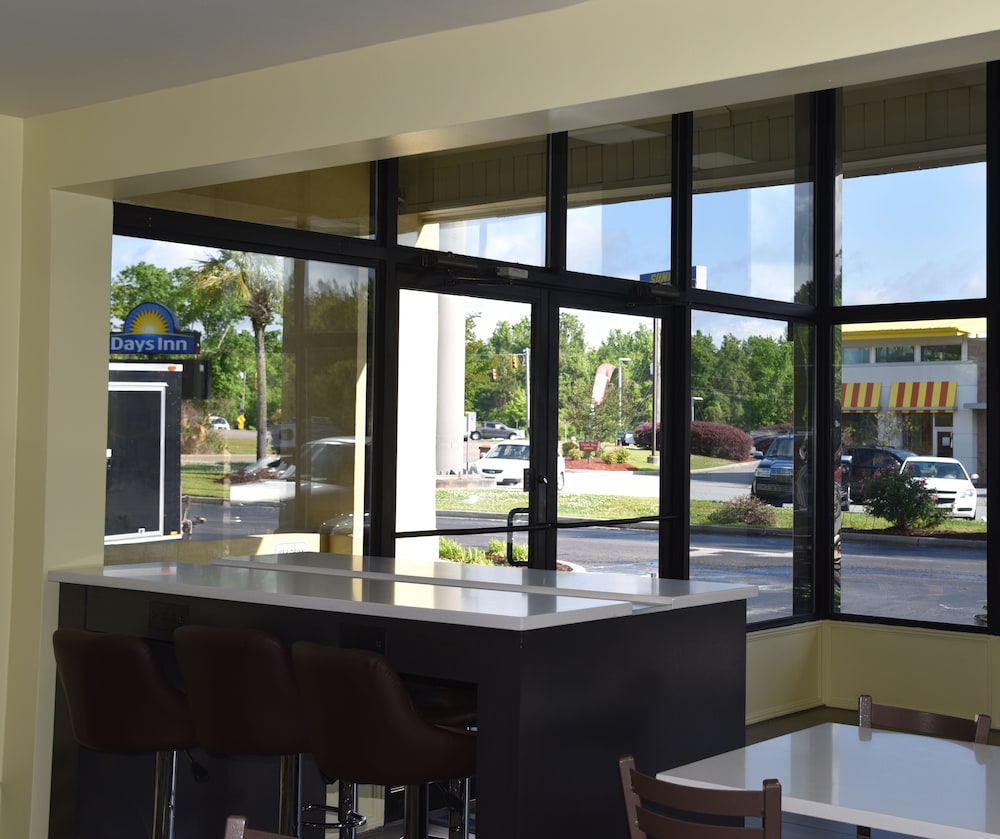 Days Inn By Wyndham Ladson Summerville Charleston 38/48