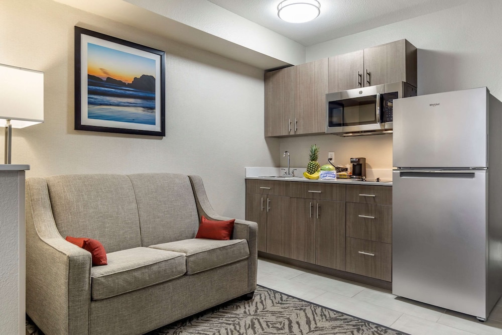 Quality Inn and Suites Pacific Auburn 9/51