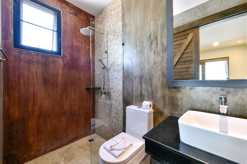 Casa Bella Phuket 55/59