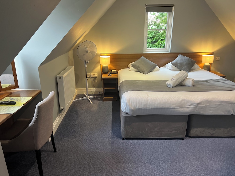 STANDARD, DOUBLE BED