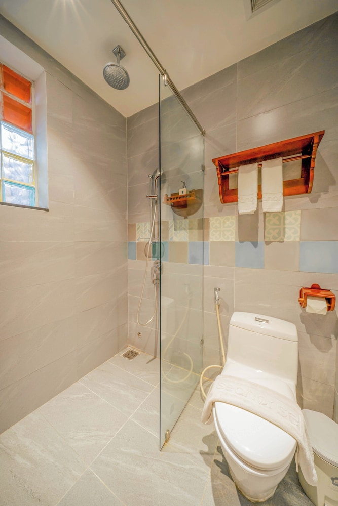 Seahorse Signature Danang Hotel by Haviland 48/50