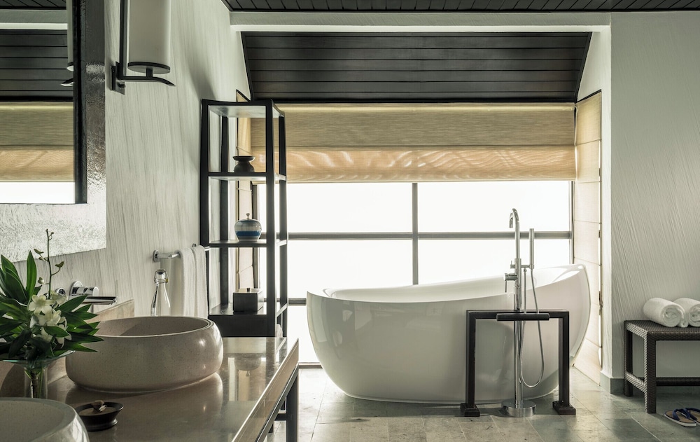 Four Seasons Resort Maldives at Kuda Huraa 34/58