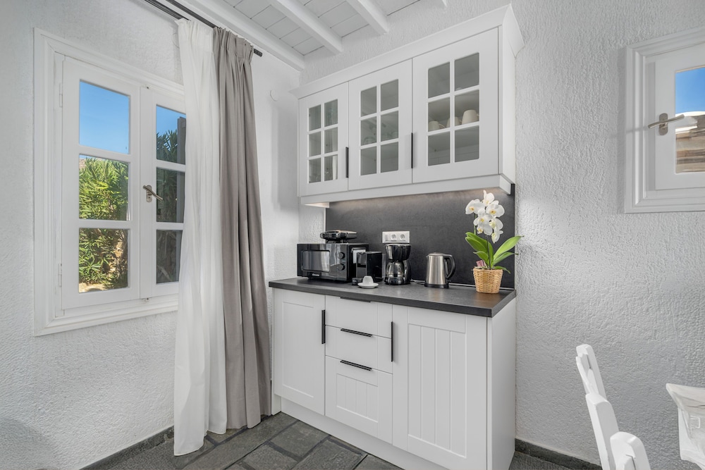Thalasses Villas 4/50