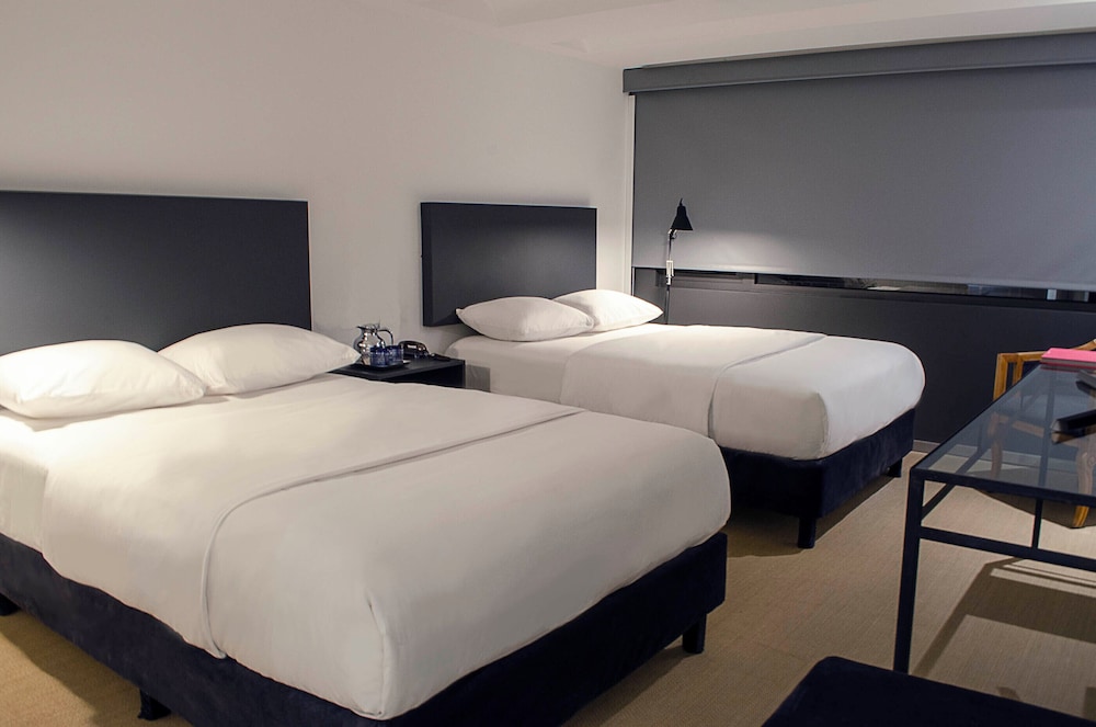 GRAND, DOUBLE BED