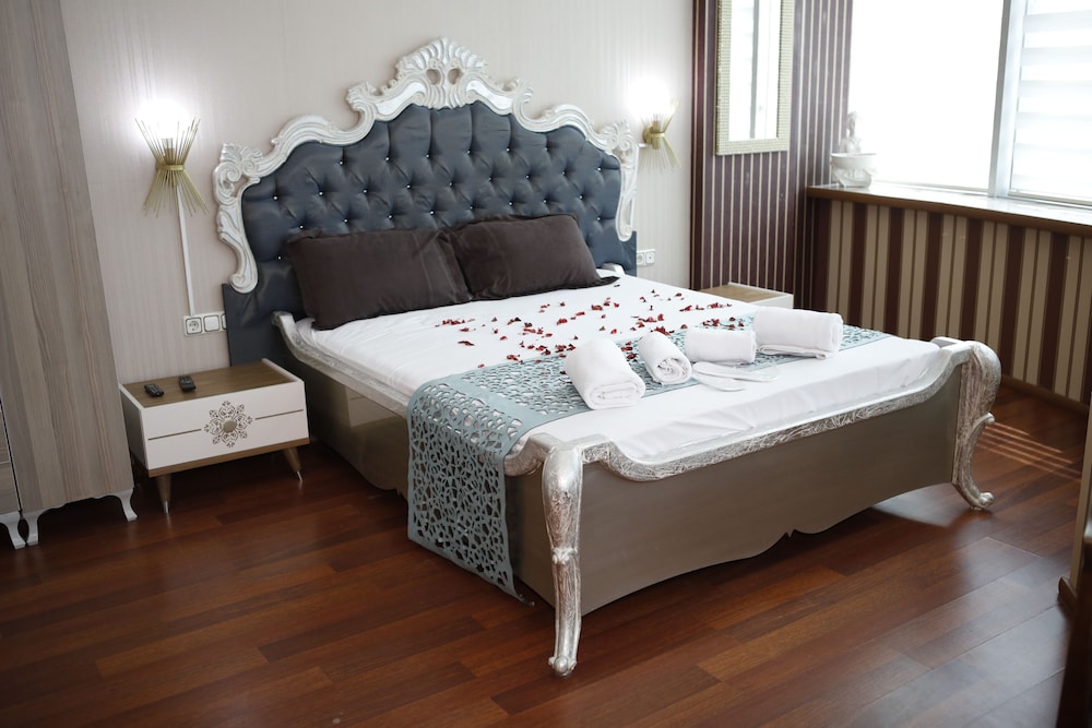 Silivri Safir Hotel & Restaurant 45/50