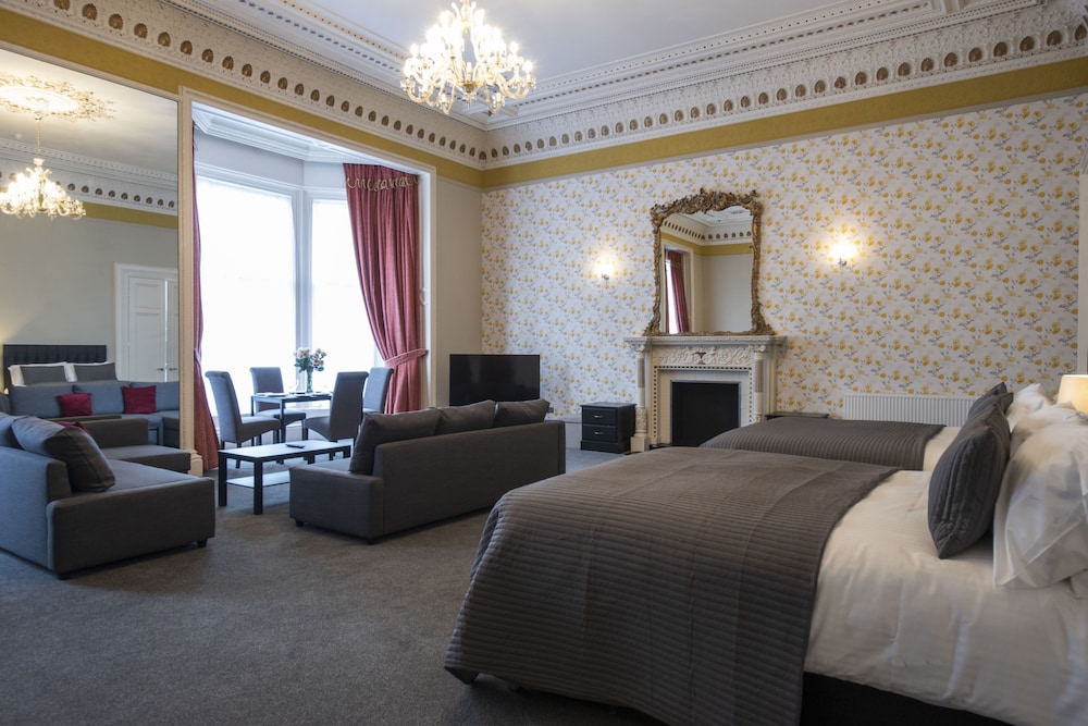 Grosvenor Suites 16/46
