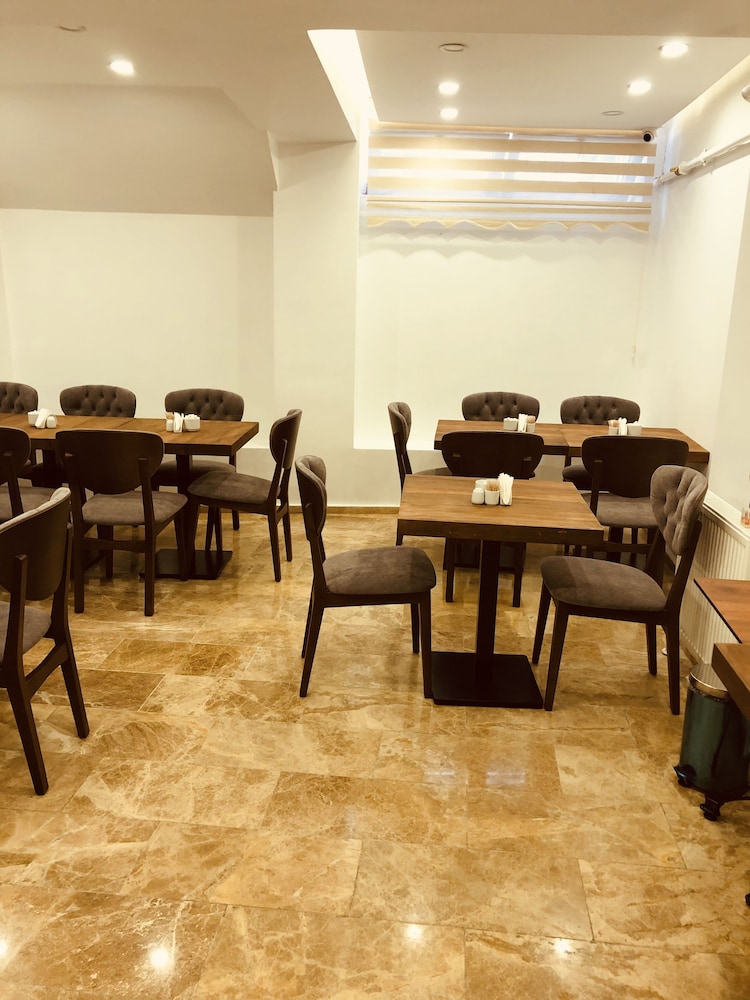 Beyhan Hotel 44/56