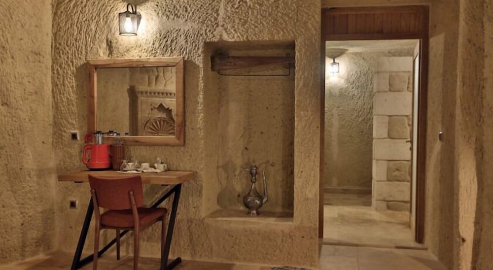 Mahzen Cave Hotel 36/55